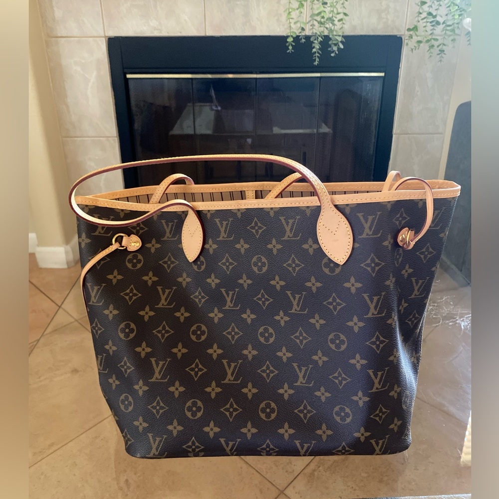 *NEW* Louis Vuitton Neverfull Tote